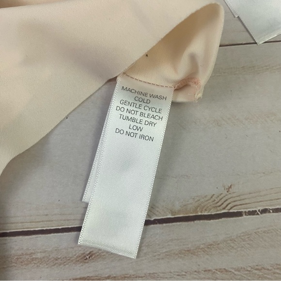 New TRANQUIL & TRUE Womans 3 Pack Thongs Size XL Matte Microfiber - Picture 6 of 6